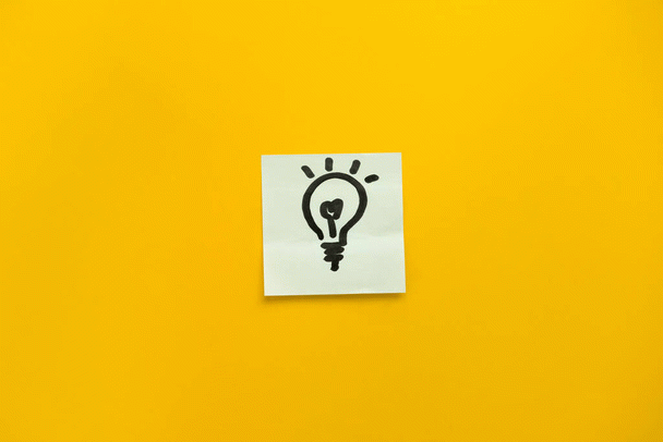 آموزش جذب مخاطب هدف: چکیده تجربیات نی نی سایت در سال 1404 (21 مورد + سوالات متداول)